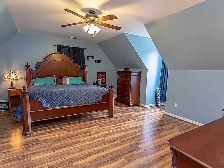 1424 Berrymeade Hills Ct — Photo 8