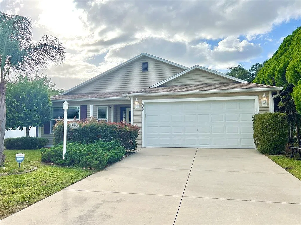 3 bed, 2.0 bath, 1516 sqft, $2,750 — Photo 2