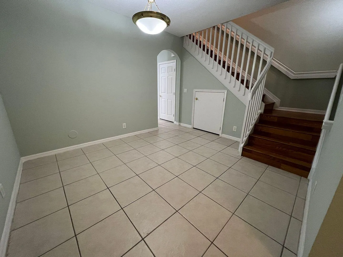 2 bed, 2.5 bath, 1574 sqft, $2,600 — Photo 4