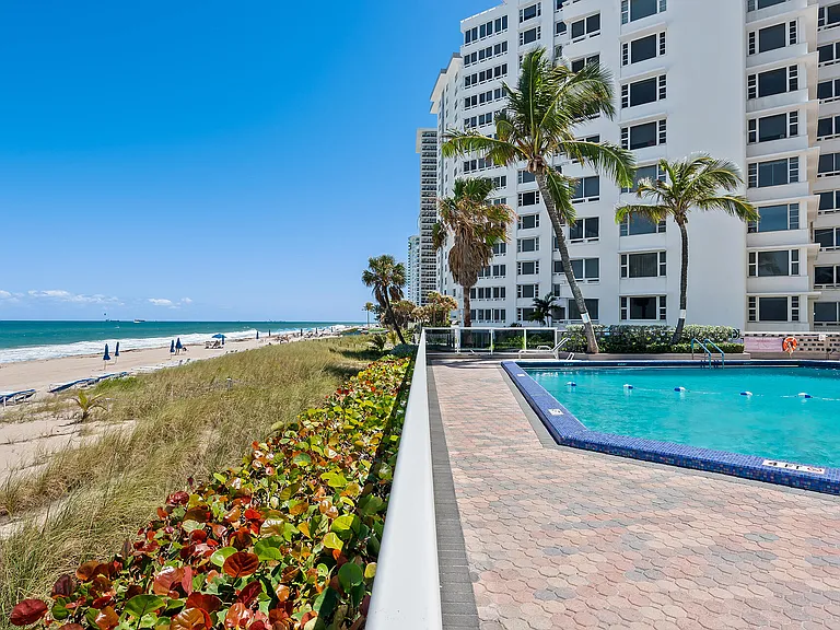 3700 Galt Ocean Dr #702 — Photo 21