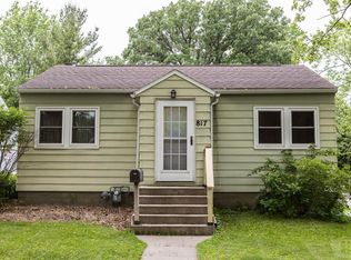 817 N 12th St, Clear Lake, IA 50428