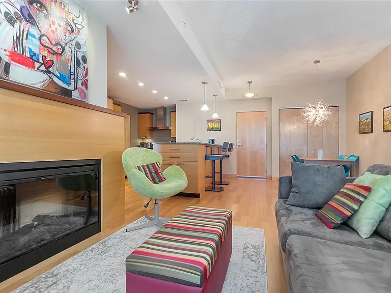 309 W Washington Ave #401 — Photo 21