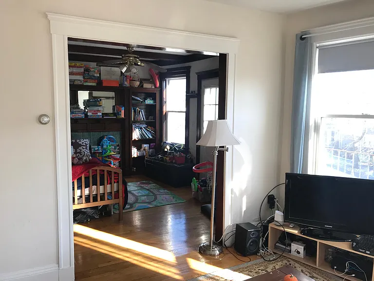 25 Lake St #2 — Photo 11