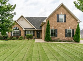 1208 Round Rock Dr, Murfreesboro, TN 37128