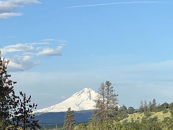 4th image of 1515 Mount Hood St