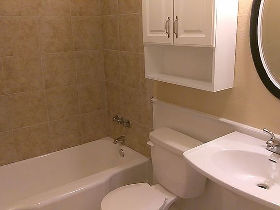 2nd image of 1107 11th St N