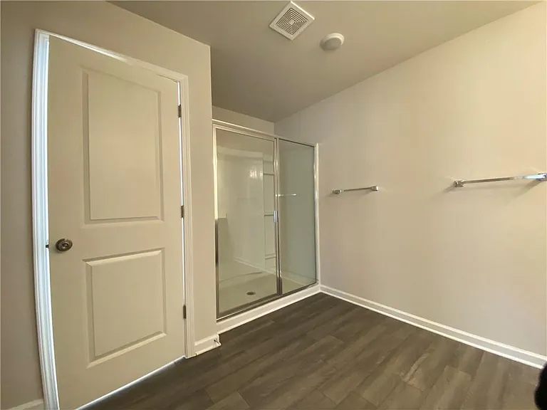 4679 Fullerton Dr — Photo 10