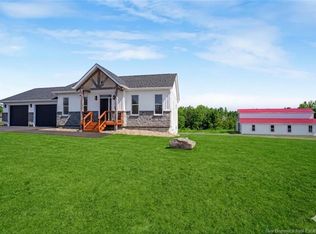 129 Phillips Dr, New Maryland, NB E3C1E6