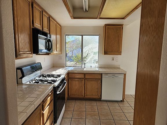 3rd image of 5317 Velazco Ln