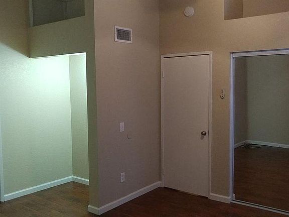 3rd image of 12234 Jasmine Ct