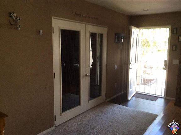 5th image of 1554 W Holguin St