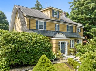 228 Wolcott Rd, Brookline, MA 02467