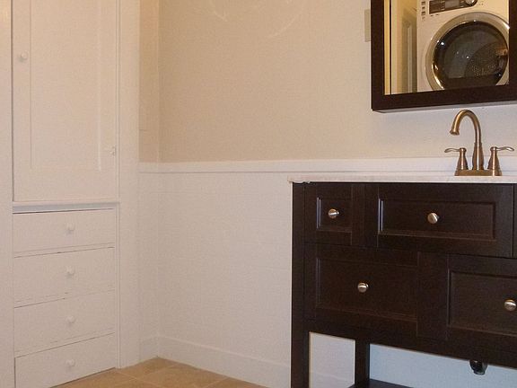4th image of 293B High St #B