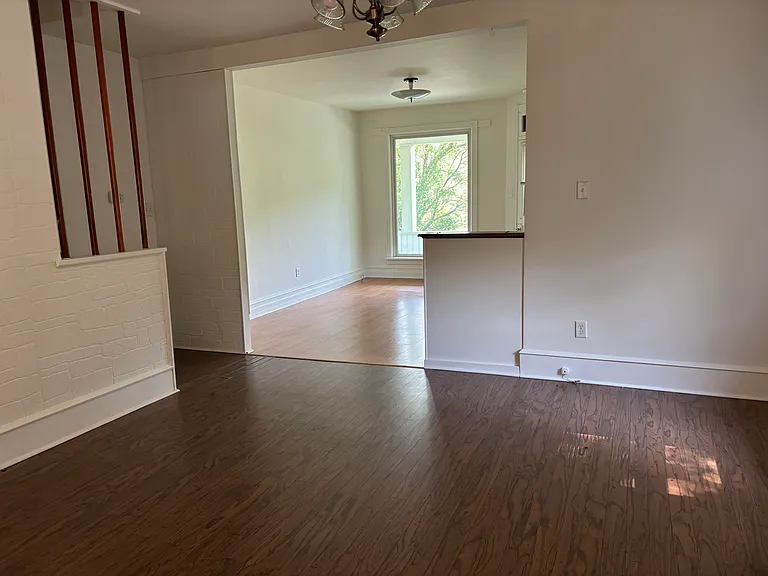 1031 Princeton Ave — Photo 6
