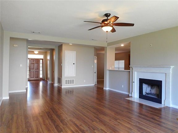2nd image of 3056 Meadow Lake Rd
