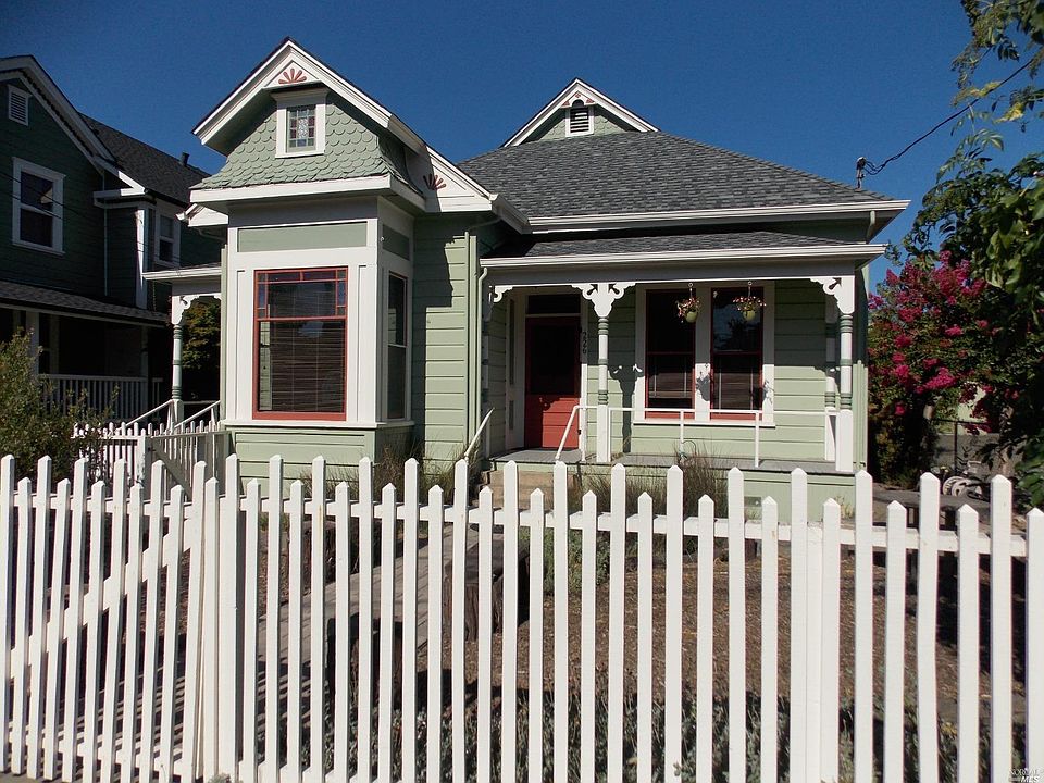 226 Center St, Healdsburg, CA 95448 Zillow