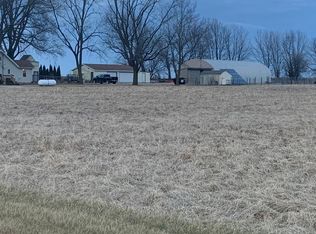 7023 S Linscott Rd, Ashton, IL 61006