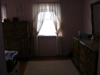 4th image of 164 Manila Ave