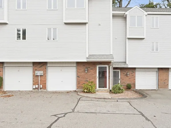 15 Brinley Way #15, Newington, CT 06111