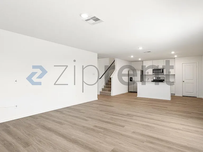 3004 Fall Gold Ln — Photo 12