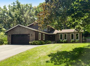 1124 Crane Dr, Dundee, IL 60118