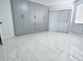 1605 NE Miami Gardens Dr APT 208, Miami, FL 33179