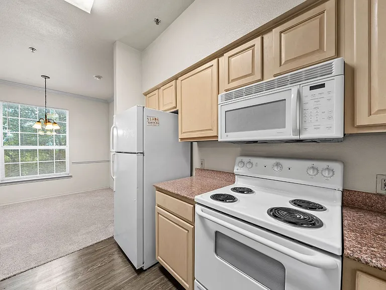 STANDARD APARTMENT