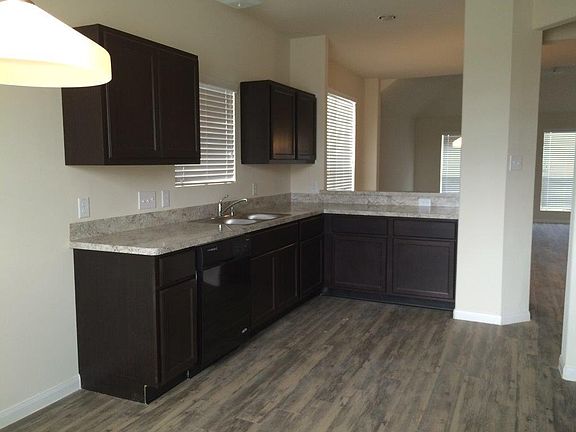 4th image of 7 Laguna Bend Dr