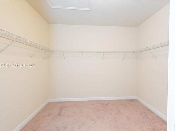 4th image of 11515 NW 88th Ln