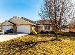 307 E Charter Dr, Muncie, IN 47303