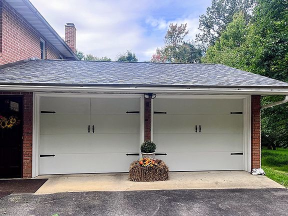 2nd image of 56 Gary Ln