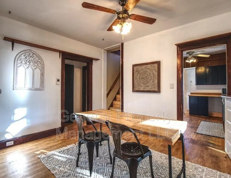 4 bed, 1.0 bath, 1220 sqft, $1,675 — Photo 4
