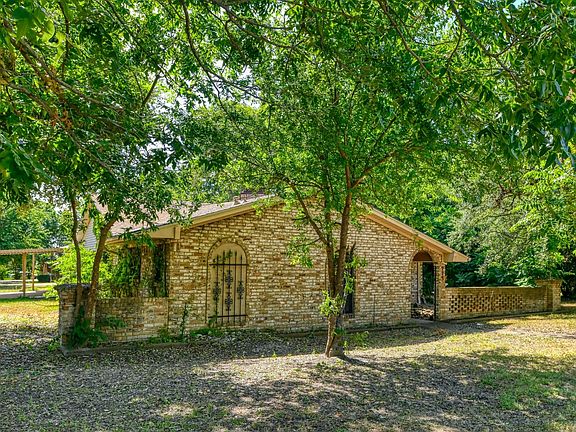 2nd image of 223 S Casa Grande Cir