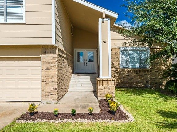 2nd image of 5115 Devon Green Dr