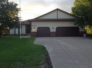 16701 Illinois Ave, Lakeville, MN 55044
