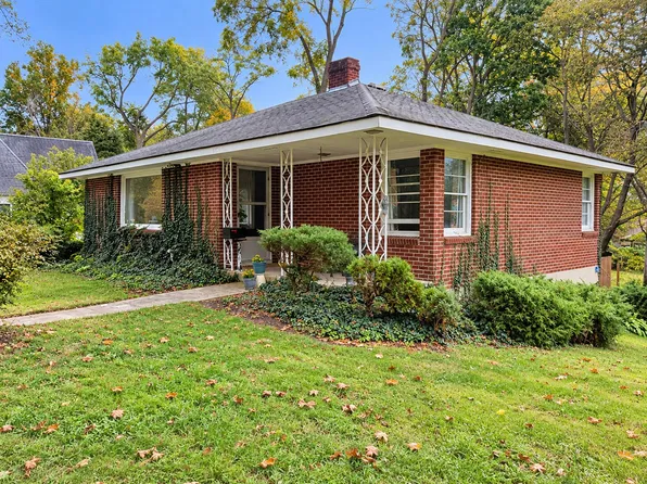 306 S Rowland St, Cassopolis, MI 49031