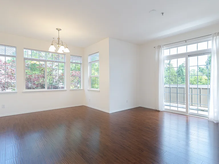 1855 Trossachs Blvd SE — Photo 3