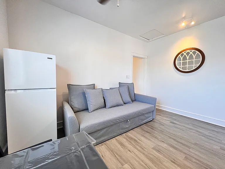 329 1/2 S Electric Ave #329B — Photo 11