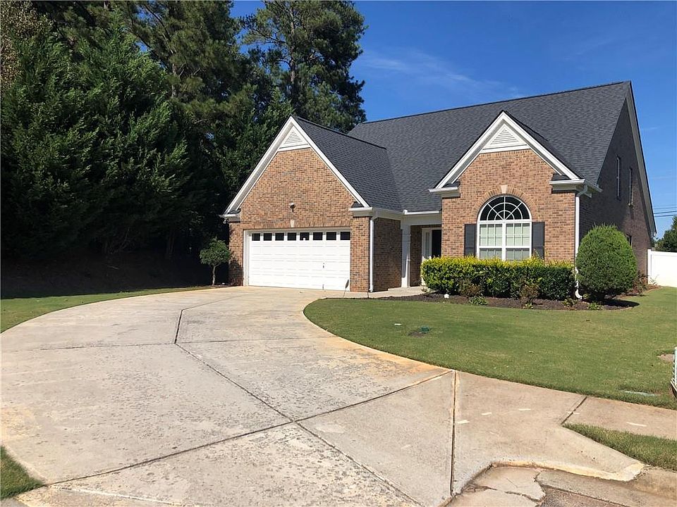 1st image of 458 Brianton Ct