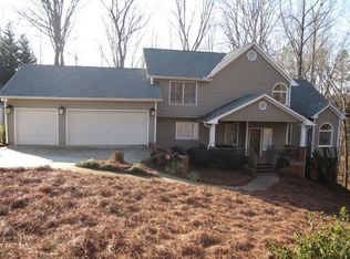 5970 Pocahontas Dr, Flowery Branch, GA 30542