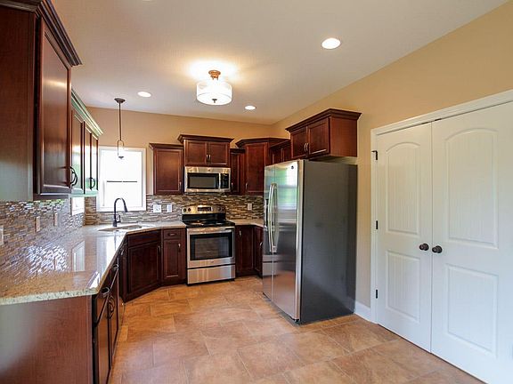 4th image of 354 Patrick Pl Lot 354