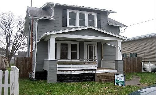 1st image of 3927 10th Ave