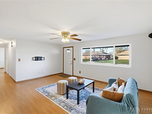 3rd image of 4820 Rexwood Dr