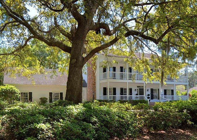 1st image of 107 Meadow Brk