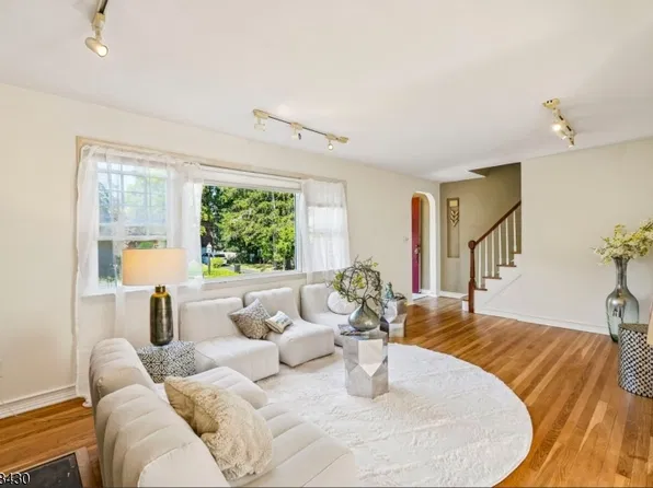28 Johnson Ave, Teaneck Twp., NJ 07666