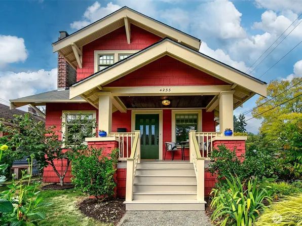 4233 Corliss Avenue N, Seattle, WA 98103