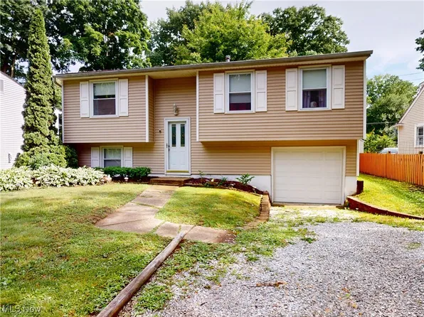 6242 Selkirk Dr, Madison, OH 44057