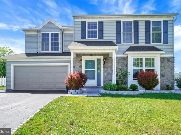 80 Jewel Dr, York, PA 17404