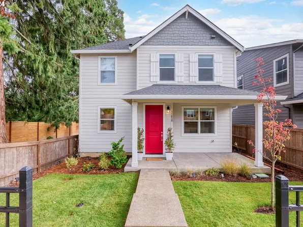 11620 SE Pleasant Valley Pkwy, Happy Valley, OR 97086