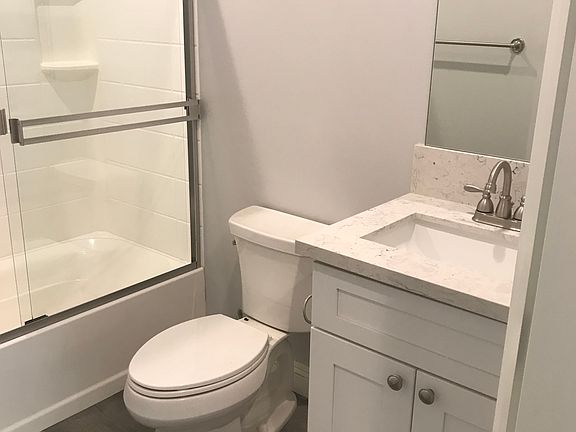 5th image of 300 N Macneil St #101